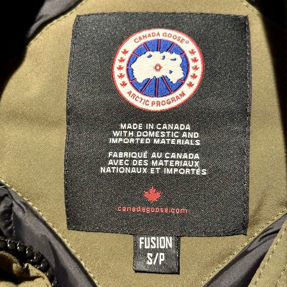 NWOT Canada goose Trillium Parka Fusion Fit. Brand new, never worn. originally - Picture 4 of 4